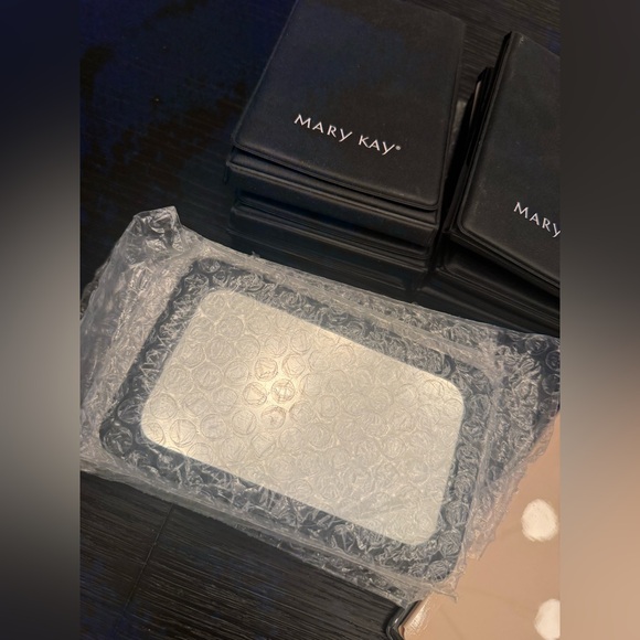Mary Kay Bundle of (7) Foldable Mirrors with Sample Tray Insert Black & Pink - Picture 4 of 4
